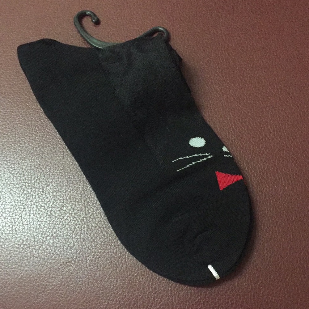 🆕 BNWT semi-sheer cat face socks 🐱